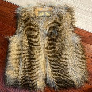 NWT Steve Madden Faux Fur Vest